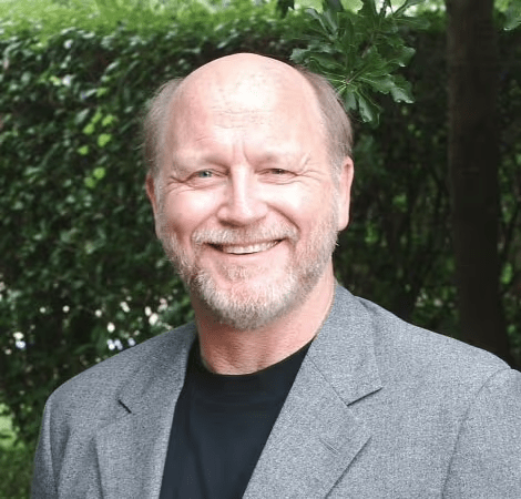 Dr. Patrick Ohlenforst headshot